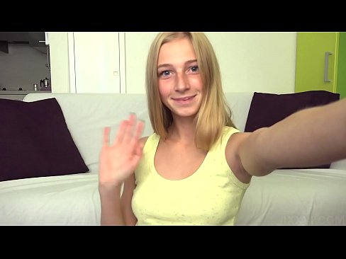 ❤️ Quand je m'ennuie, je me masturbe paresseusement ma chatte rose ❌ Fuck vidéo at us ️❤